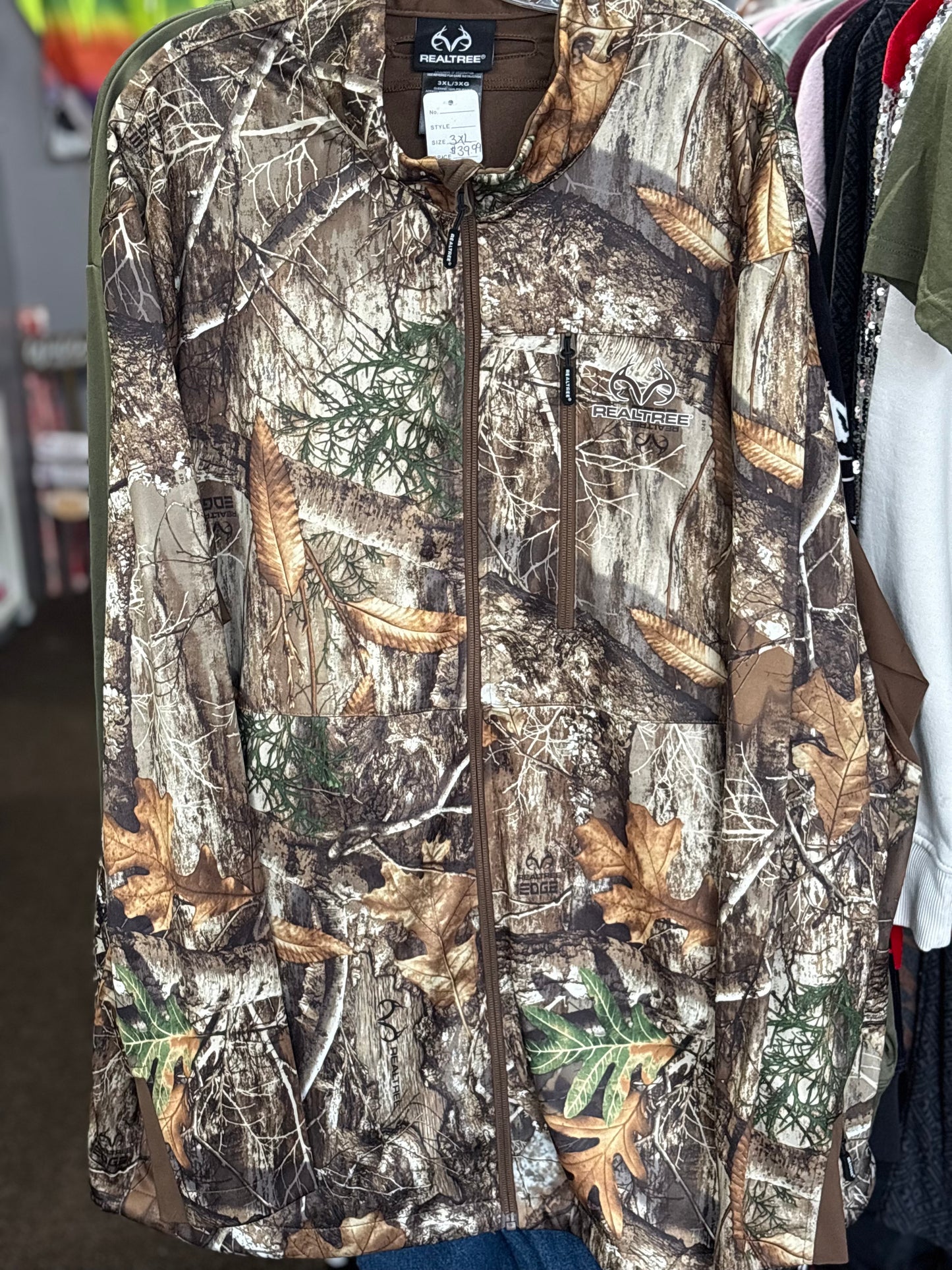 Realtree brand Camo 3xl Jacket throw over new